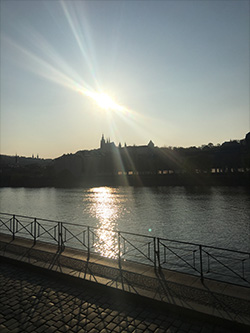 プラハの写真です。天気も良く景色がとても綺麗でした。