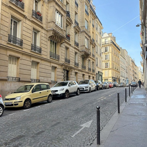 9区グランブルバールのアパルトマン